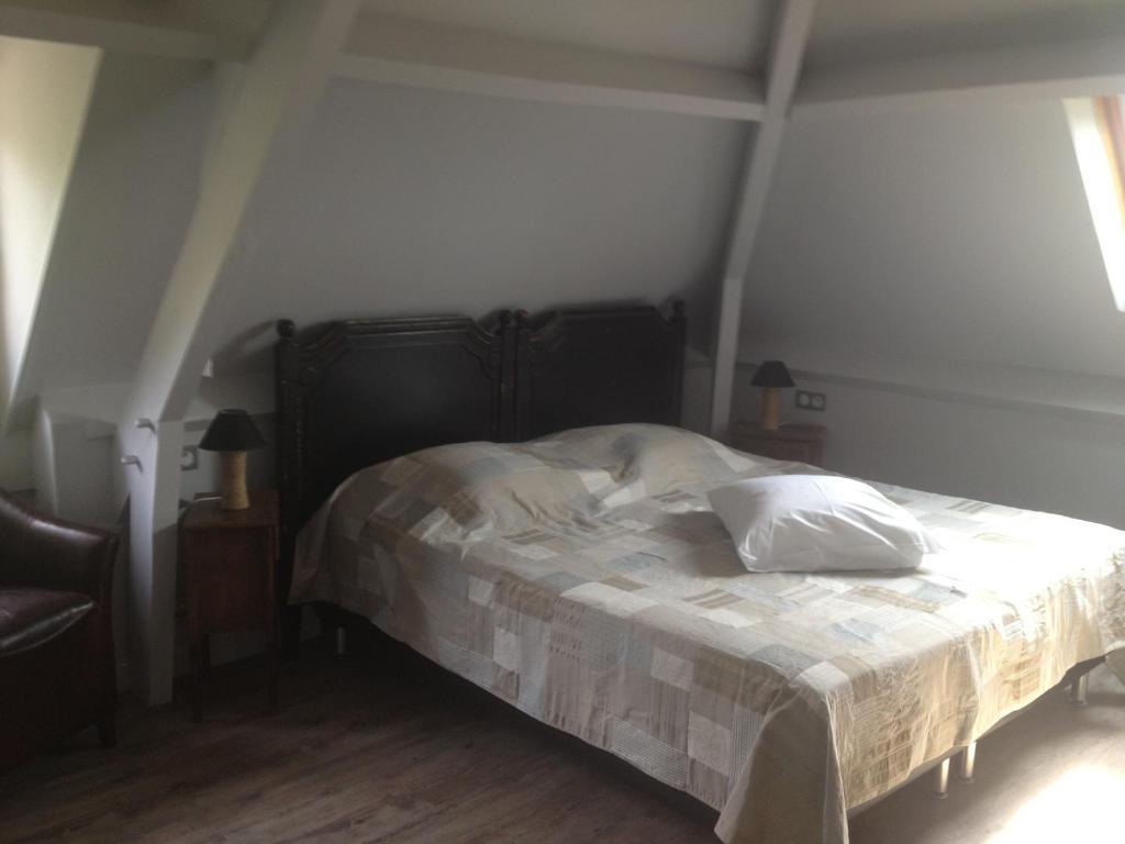 Logis Hotel-Restaurant Les Collines 59 Route Des Cretes Cublac Rum bild